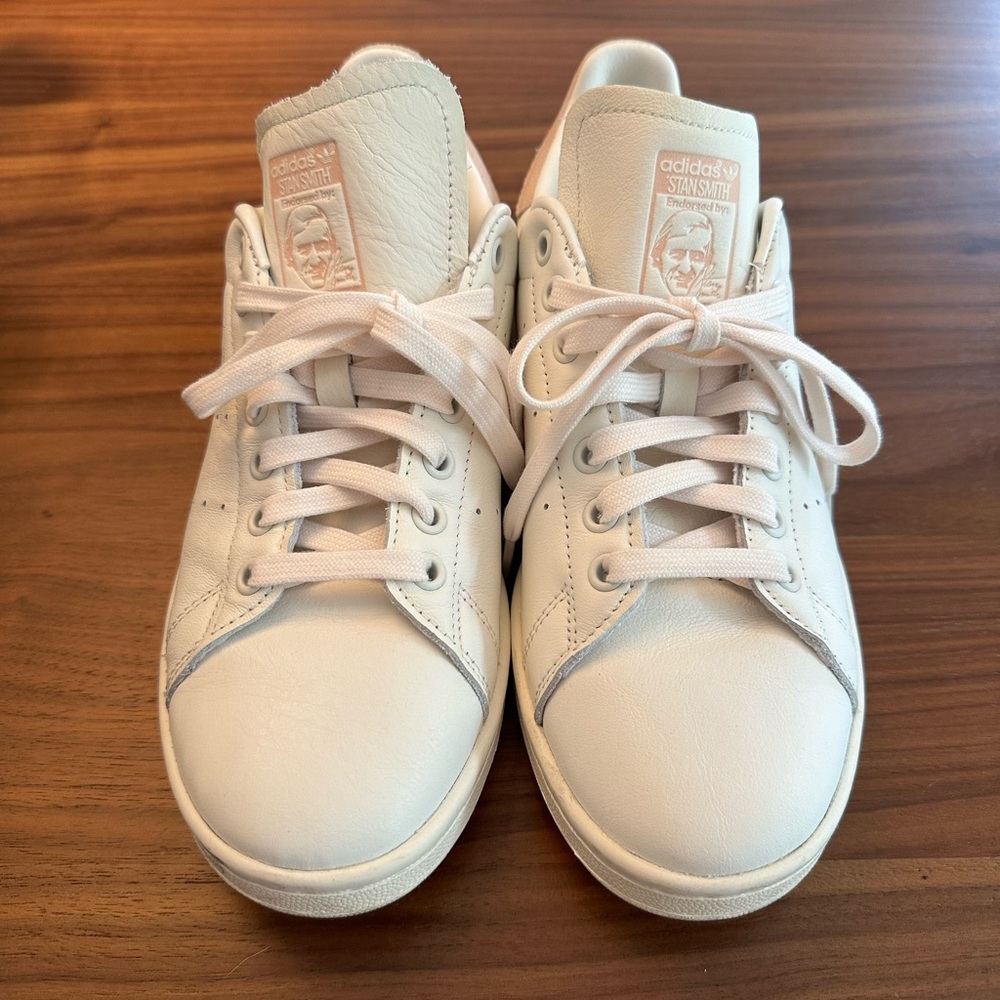 Like New | Size: 8.5 | Adidas Stan Smith White / Light Pink Sneaker